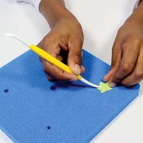 PME Flower Leaf Shaper Tool 167mm (6.6") | Create Detailed Veining on Fondant and Gum Paste thumbnail 3