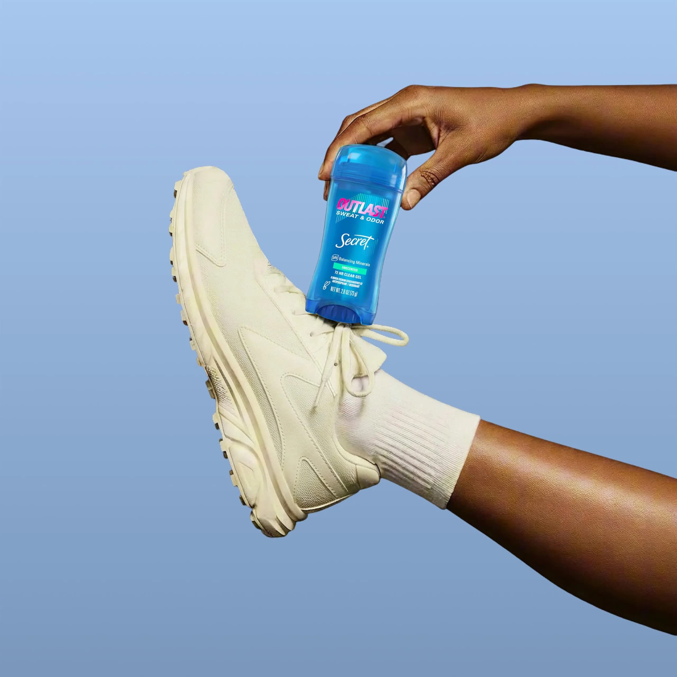 Secret Outlast Antiperspirant Deodorant for Women, Clear Gel 72hr Protection 79ml (2.6 oz) | PETA-Certified Cruelty-Free - view 8
