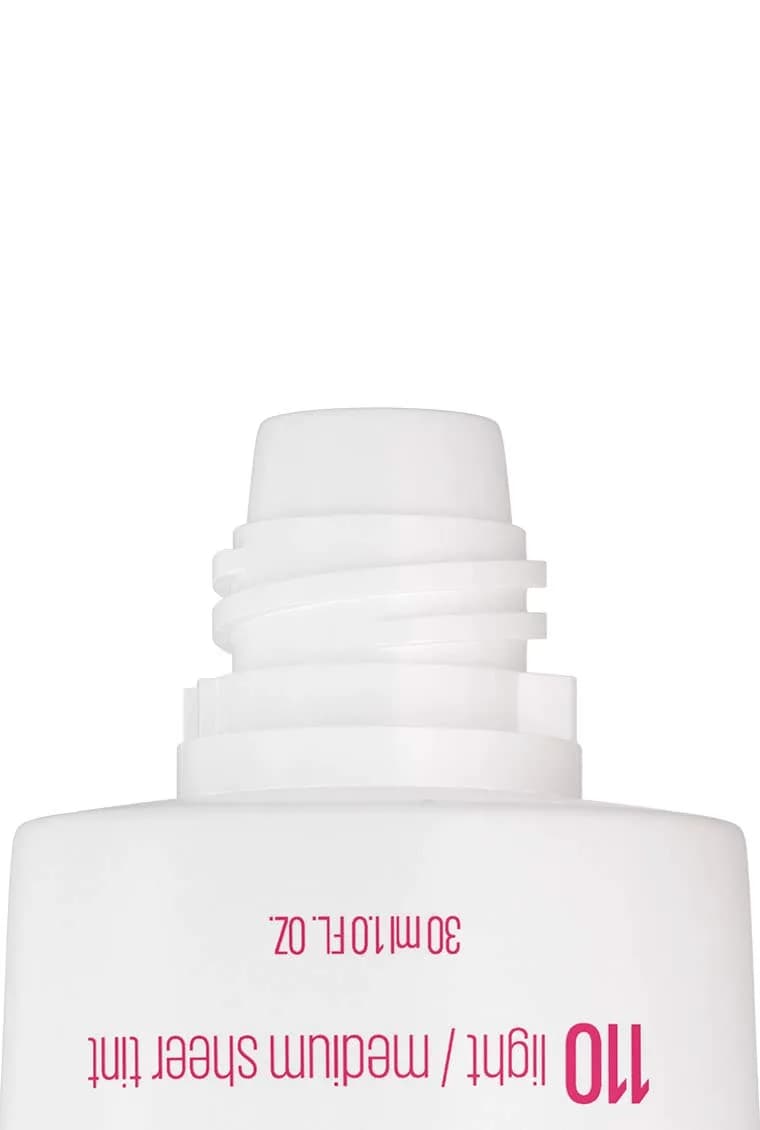Maybelline Dream Fresh BB Cream SPF 30 Medium/Deep 29.57ml (1 Fl Oz) | Hydrates, Protects, and Perfects Skin - view 3