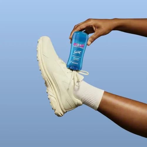 Secret Outlast Clear Gel Antiperspirant Deodorant for Women 5.2 oz (2.6 oz x 2) | 72-Hour Sweat & Odor Protection thumbnail 8