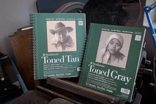 Strathmore Toned Gray Sketch Pad 9x12 Inch (22.86 x 30.48 cm) | Acid-Free Recycled Paper for Light & Dark Media thumbnail 2