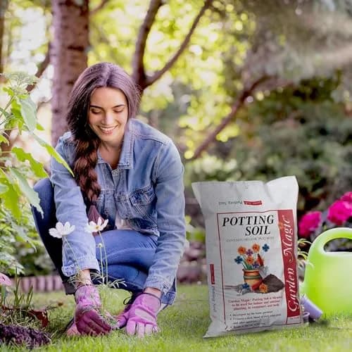 Garden Magic 20 lb Potting Soil Mix | Moisture-Retaining for Indoor & Outdoor Plants thumbnail 9