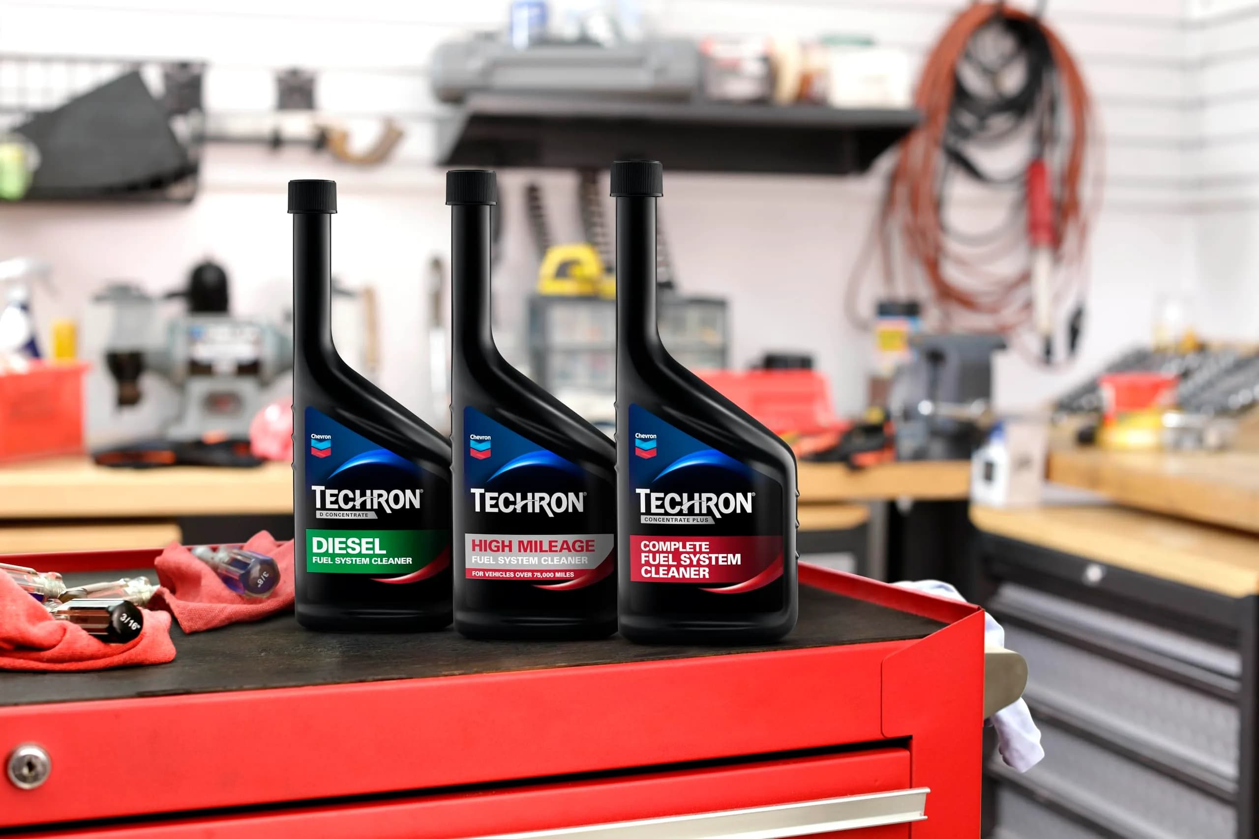 Chevron Techron Concentrate Plus Fuel System Cleaner 120 fl oz (3.55 L) | Restores Performance & Fuel Economy - view 2