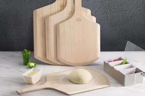 New Star Foodservice Wooden Pizza Peel 16" L x 14" W | Restaurant-Grade, 8" Wooden Handle thumbnail 5