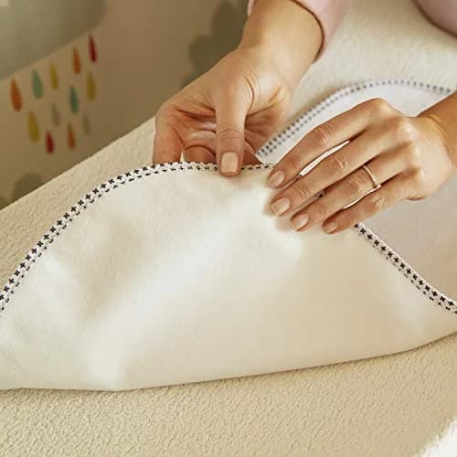 Munchkin Waterproof Changing Pad Liners 3 Count | PVC-Free Leak-Proof Baby Diaper Cover (22.75" x 11.5") thumbnail 3
