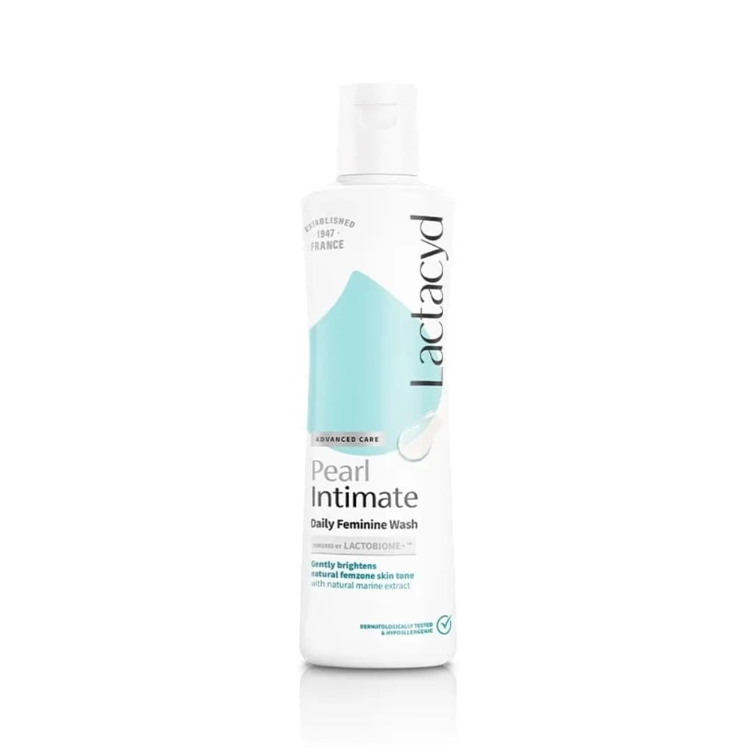 Lactacyd White Intimate Whitening Daily Feminine Wash 150ml (5.07 Fl Oz) | pH Balanced & Hypoallergenic — White