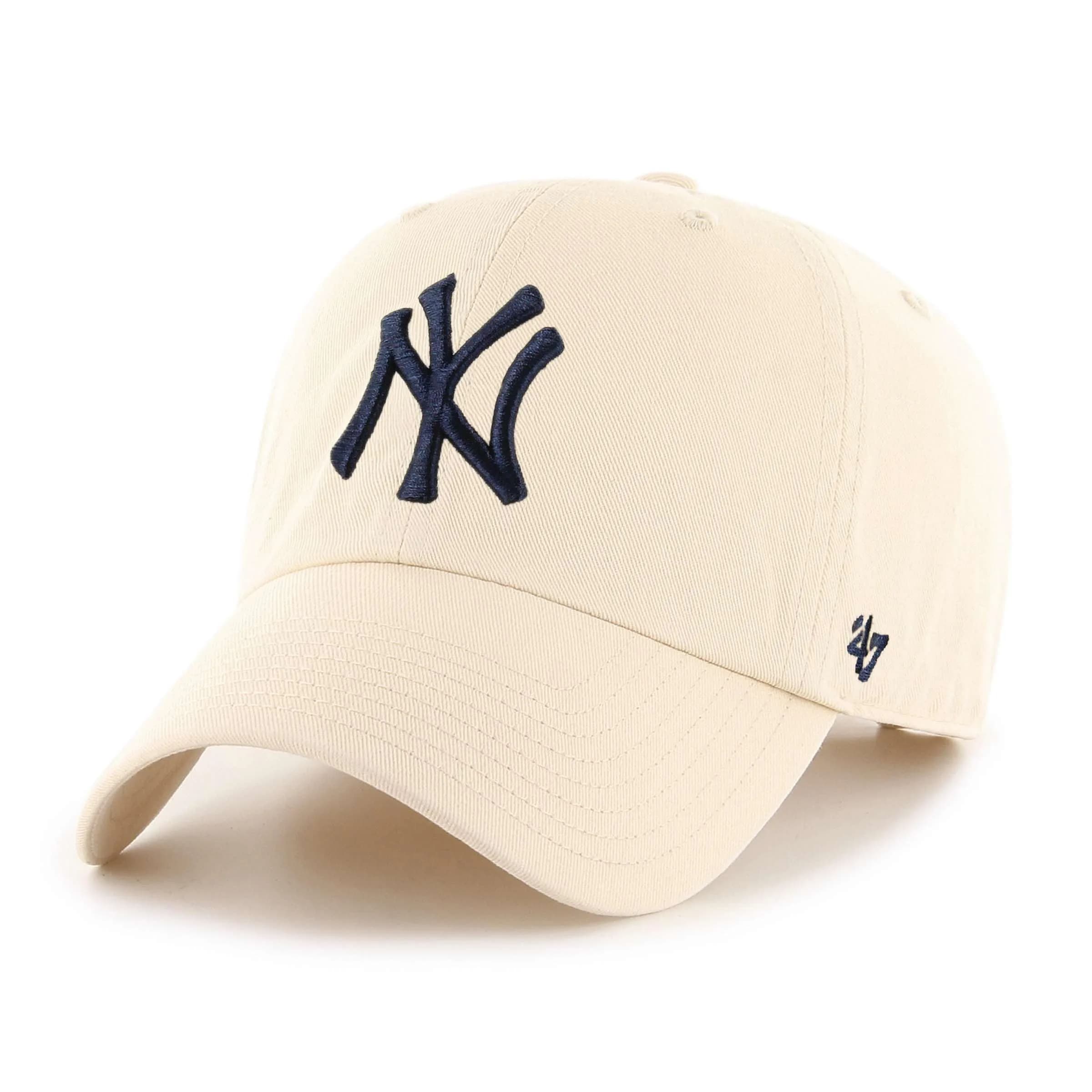 47 MLB New York Yankees Men's Brand Clean Up Cap, Natural, One-Size | Garment Washed Cotton Twill Baseball Hat