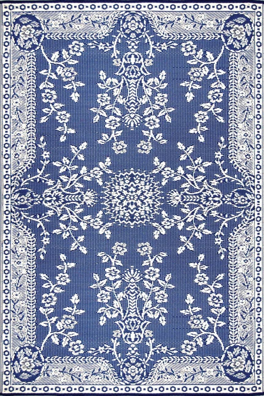 Mad Mats Outdoor Rug, Reversible Plastic Mat for Patio, Porch, Deck, Kitchen & Bath, Garland, 4' x 6', Blue White | Fade-Proof & Stain-Resistant
