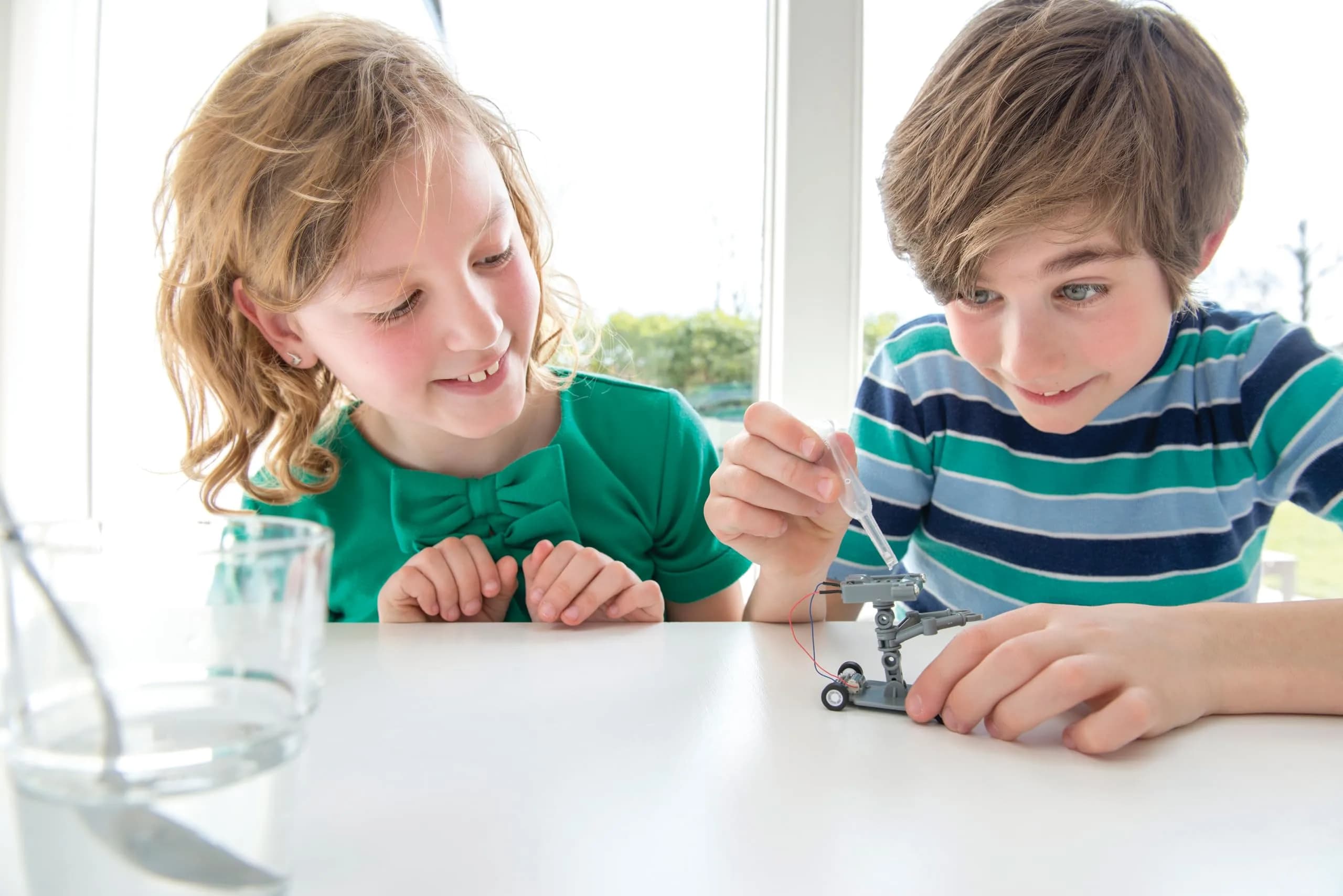 4M Green Science Salt Water Powered Robot Kit | STEAM Powered Kids, Ages 8+ - view 7