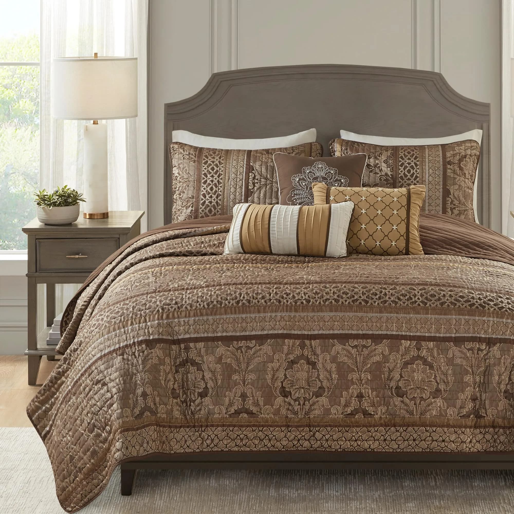 Madison Park Bellagio Jacquard Quilt Set King/Cal King | Geometric Damask Pattern, Lightweight for Summer & Layering - main product image