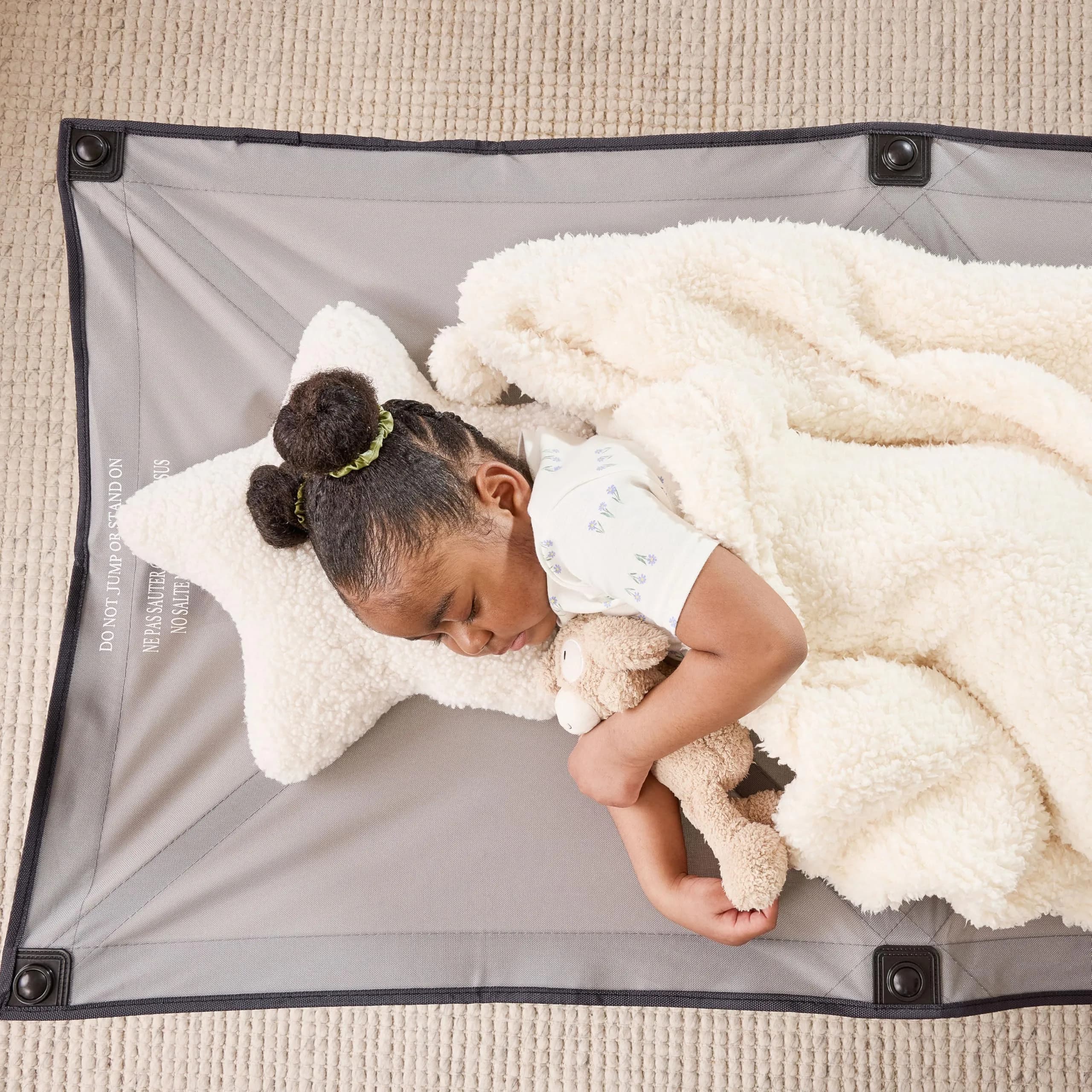 Regalo Extra Long My Cot Portable Toddler Bed 137cm (54") x 71cm (28") x 30cm (12") | Foldable Kids Travel Bed for Ages 2-8 - view 7