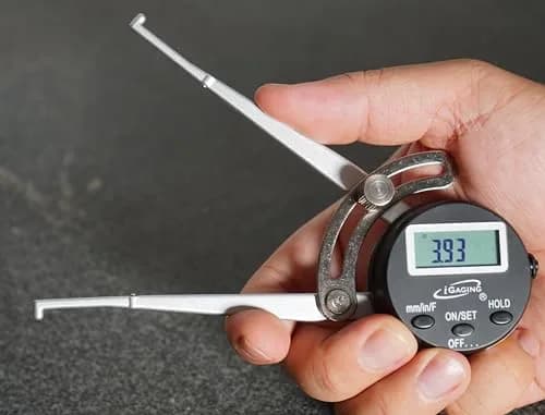 iGaging Digital Inside Caliper 0.5-6" | Precise Inch/Metric/Fractional Measurements thumbnail 2