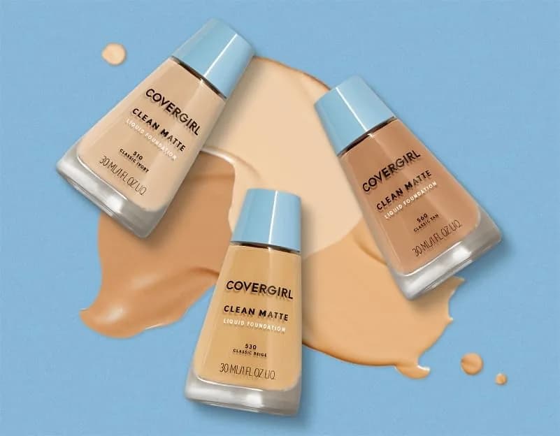 COVERGIRL Clean Matte Liquid Foundation Classic Ivory 30ml | Oil-Free, Matte Finish for Oily Skin thumbnail 7