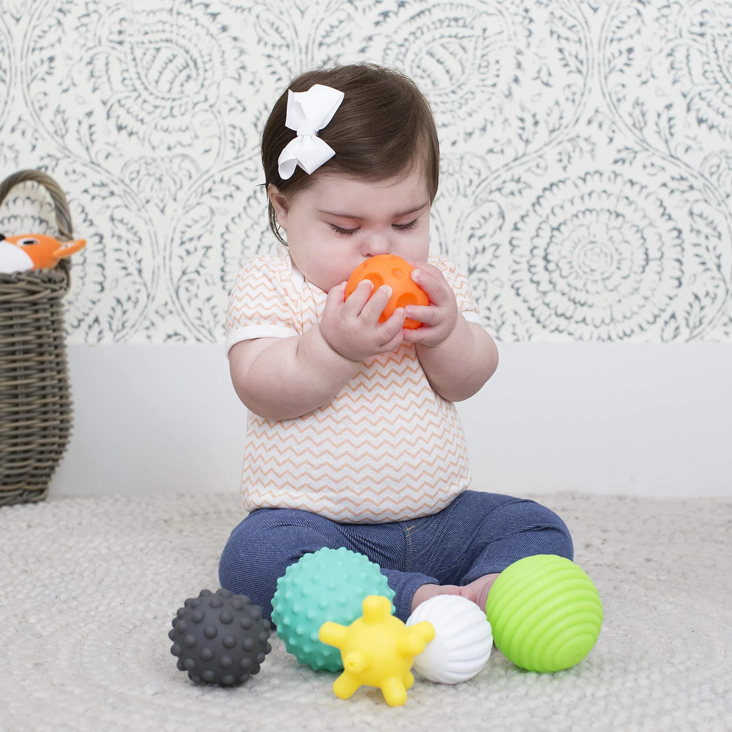 Infantino Textured Multi Ball Set, Sensory Toy, 6-Piece, 6+ Months | BPA-Free Baby Balls - view 5