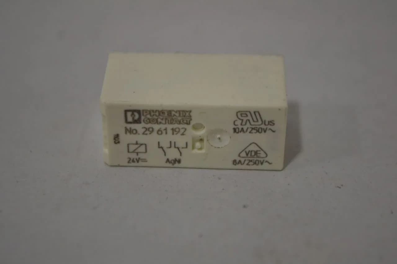 PHOENIX VITAL LIFE Relay DPDT 24VDC Socket Mount | 10A Power Control - main product image