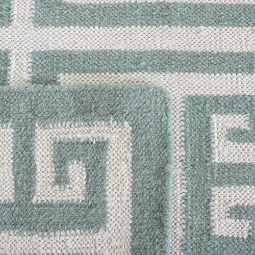SAFAVIEH Dhurries Collection Accent Rug - 4' x 6', Blue & Ivory, Handmade Flat Weave Wool & Banana Silk thumbnail 2