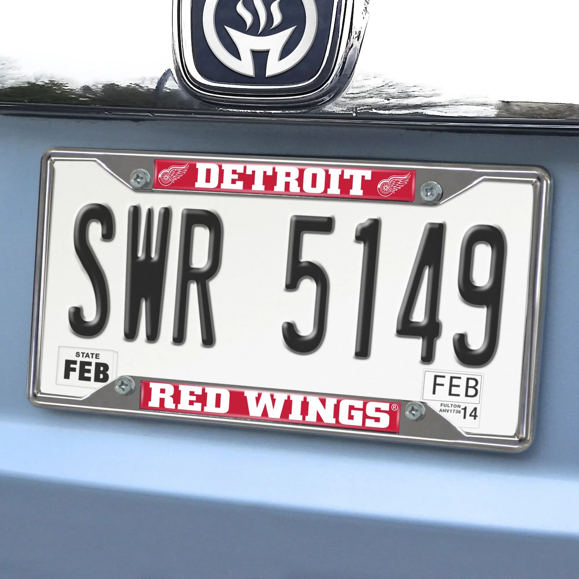 FANMATS NHL Detriot Red Wings License Plate Frame | Chrome Metal, 12.25" x 6.25" | Official NHL Team Logo