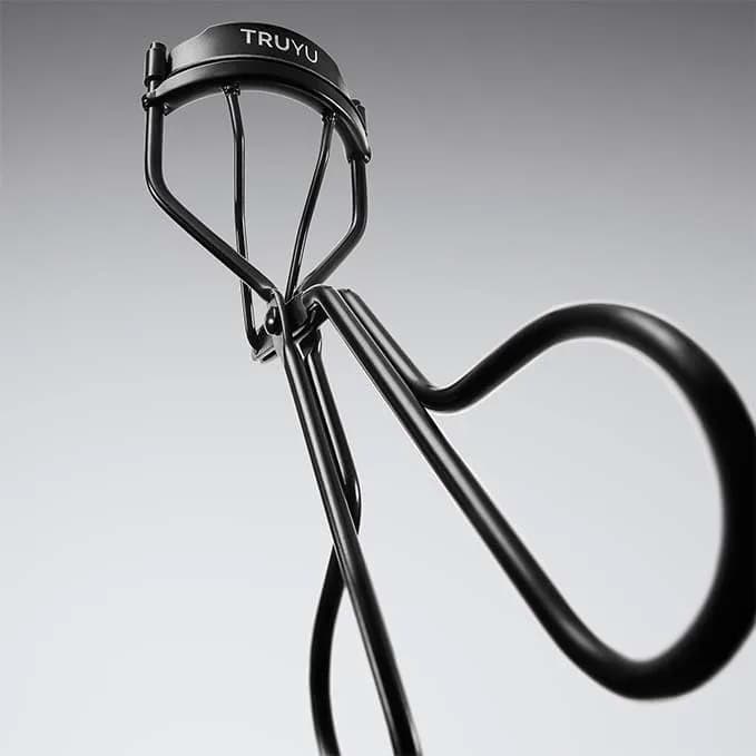 Truyu Black Eyelash Curler with 2 Silicone Replacement Pads | No Pinching, Longer Looking Lashes thumbnail 4