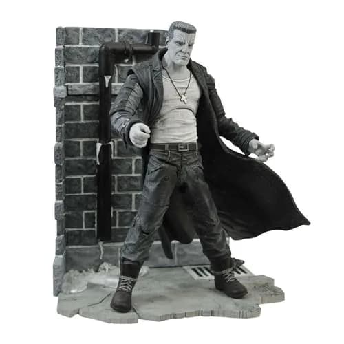 Diamond Select Toys Sin City Marv Action Figure 17.78 cm (7 inches) | Fully Poseable Collector's Item thumbnail 1