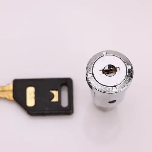 Bulk Vending Lock & Key for Beaver Gumball Vending Machine | Metal Round Lock, Silver, Canada | Replacement Part thumbnail 5