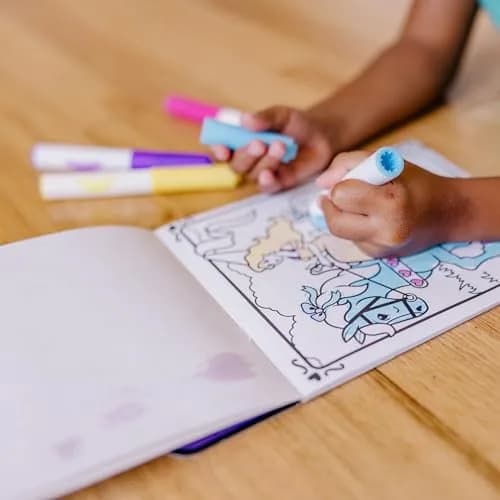 Melissa & Doug On The Go Magicolor Coloring Pad - Princess (18 Pages, 25cm x 15cm) thumbnail 5