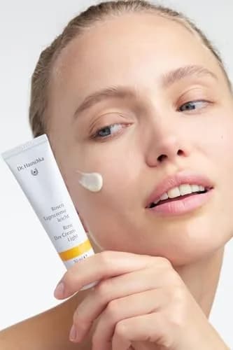 Dr. Hauschka Rose Day Cream Light 1 Fl Oz | Nourishing Sensitive & Dry Skin thumbnail 2