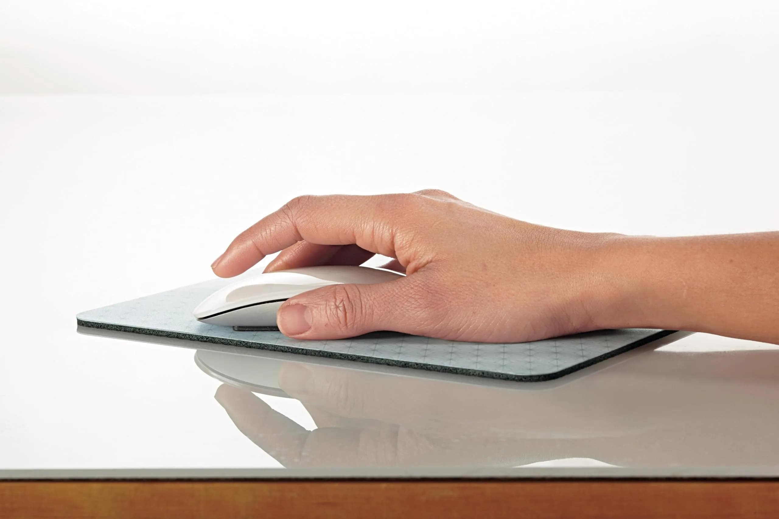 3M Precise Mouse Pad with Non-Skid Foam Backing, 22 cm x 20 cm (9 in x 8 in) | Enhances Optical Mouse Precision - view 9