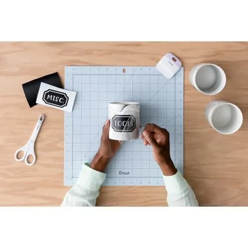 Cricut StandardGrip Vinyl Transfer Tape 12" x 48" (366cm) | Precisely Align Projects thumbnail 2