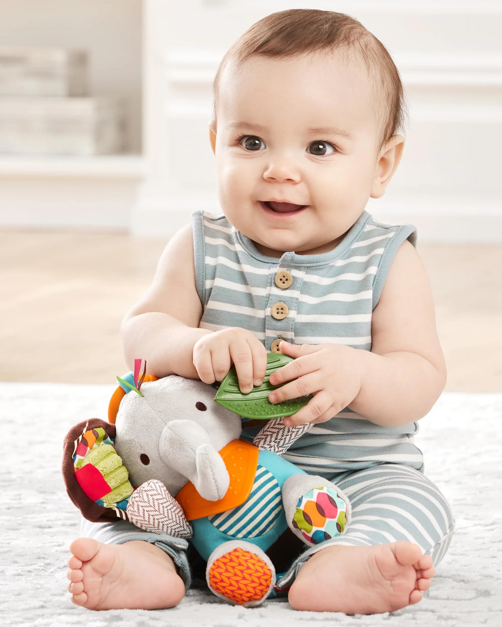 Skip Hop Bandana Buddies Activity and Teething Toy with Rattle and Textures, Elephant 13cm (5") | BPA-Free, Phthalate-Free, CPSIA Compliant - view 3