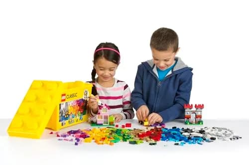LEGO Classic Large Creative Brick Box 10698 Building Set, 790 Pieces | ASTM-Tested Educational Toy for Kids Ages 4+ thumbnail 3