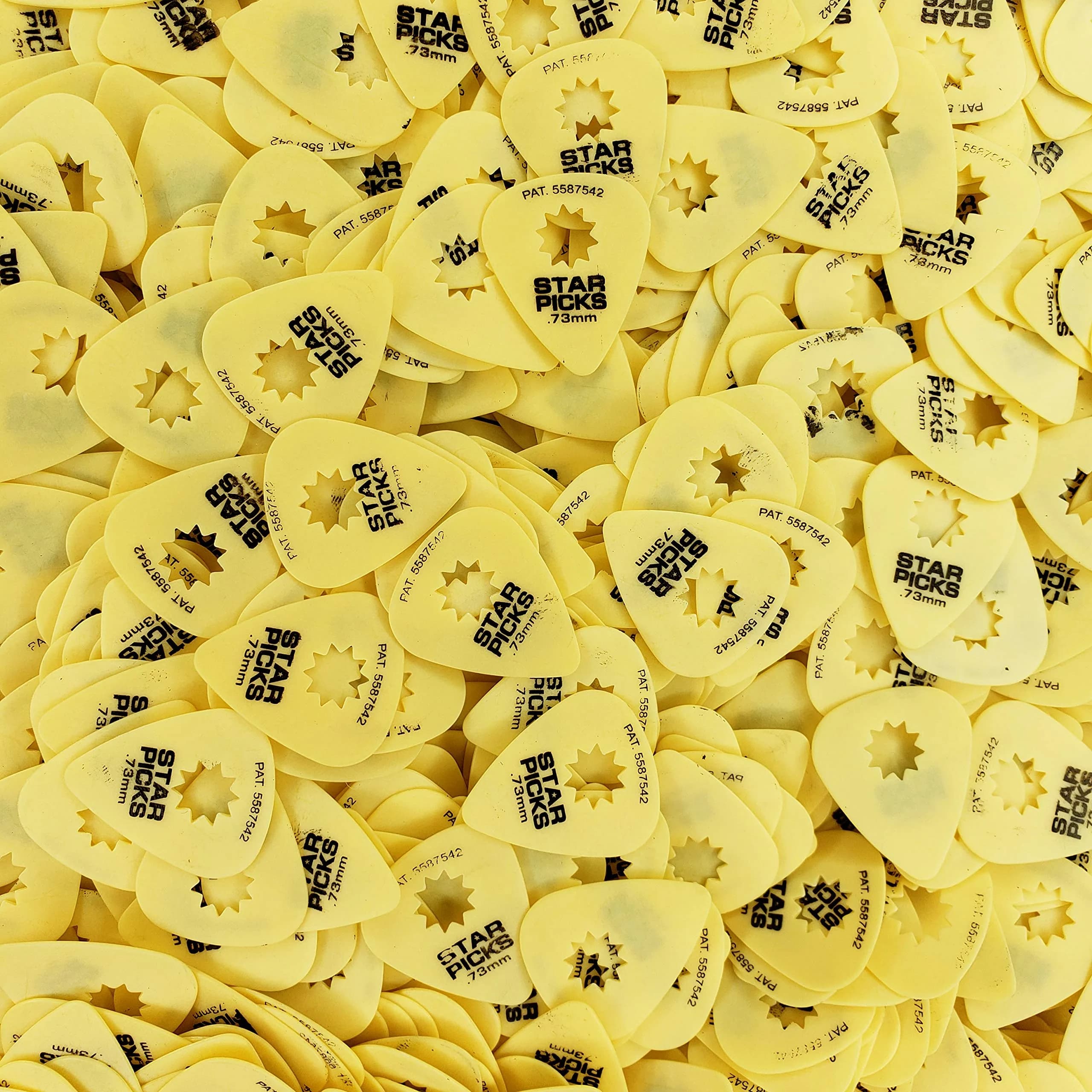 Cleartone Star Picks 0.73mm Yellow | Patented Star-Shaped Grip Guitar Plectrums (72-Pack) - view 2