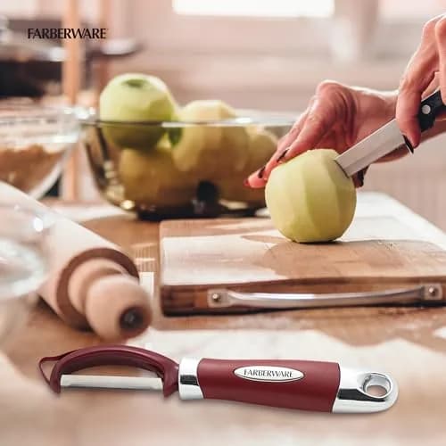 Farberware Professional Euro Vegetable Peeler with Ergonomic Handle, Red | 2.9cm (1.18in) x 19.8cm (7.87in) thumbnail 6