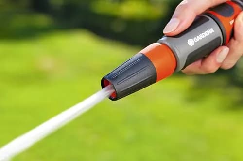 Gardena Water Nozzle with Infinitely Adjustable Jet | Frost-Protected, Durable Spray (1.07L) thumbnail 3