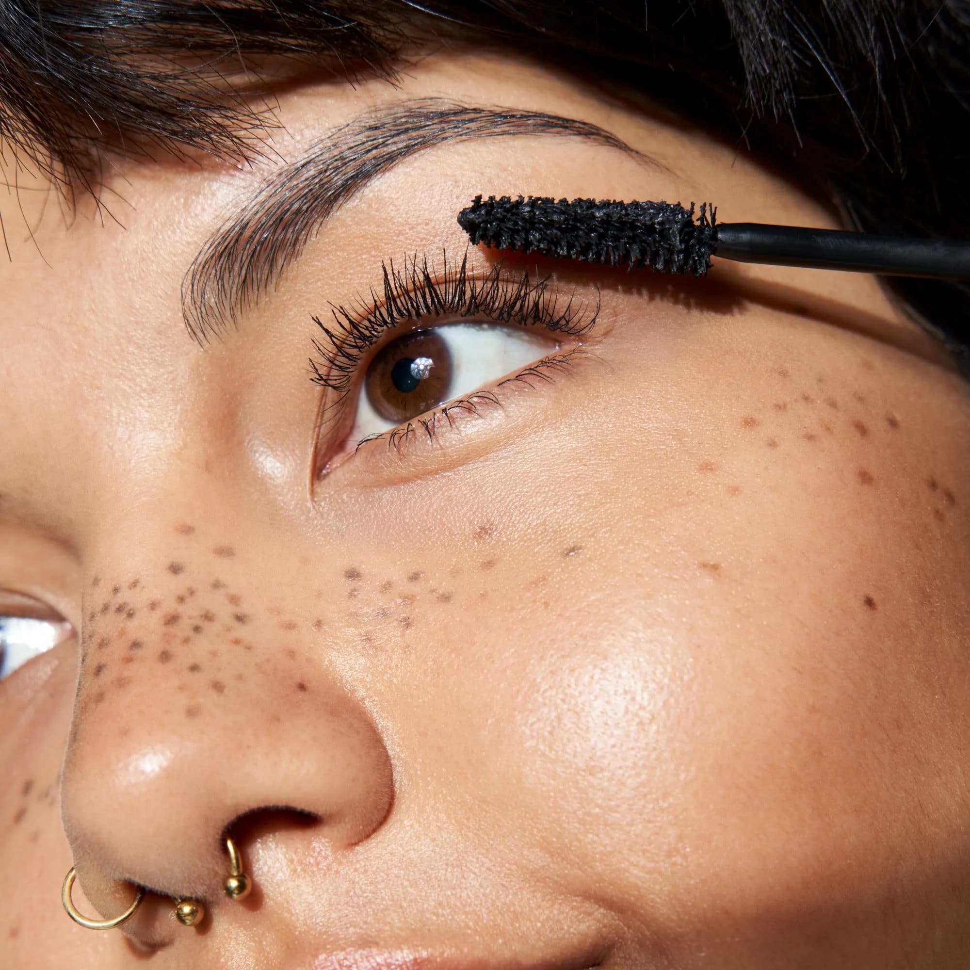 Essence Lash Princess False Lash Effect Mascara Black | Volumizing & Lengthening Mascara for Bold Lashes - view 5