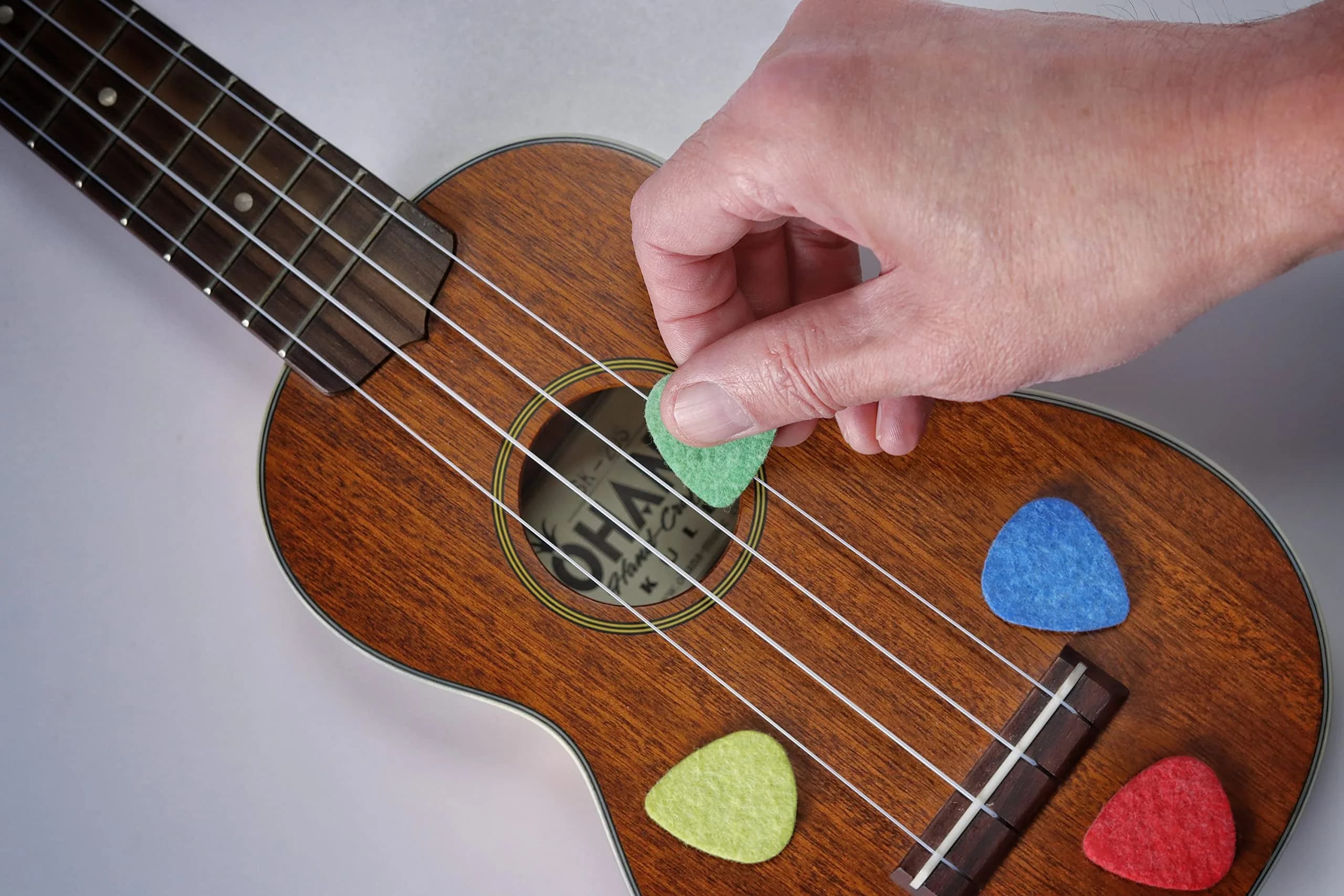 BoloPick Felt Ukulele Picks 3mm Thick (6-Pack) | Soft Strum & Precise Picking - view 2