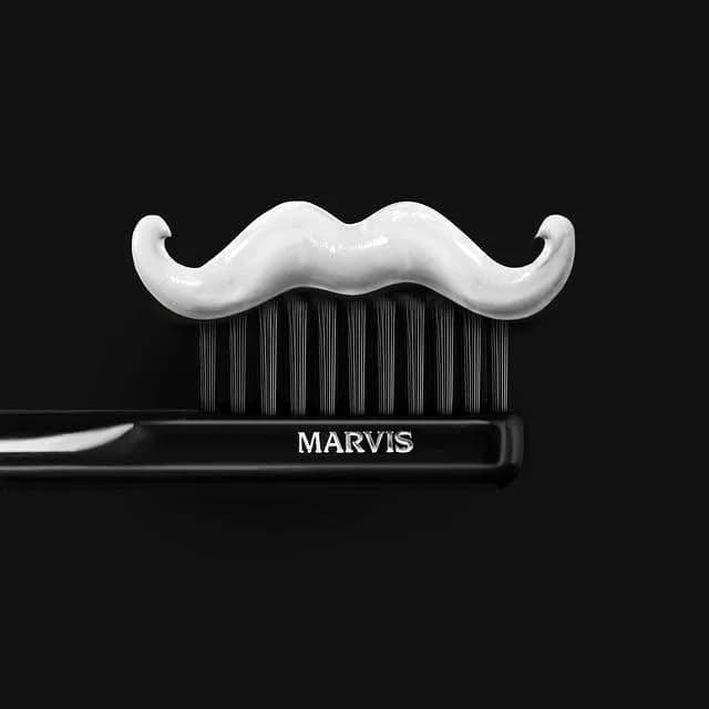 Marvis Toothbrush Medium Nylon Bristle Silver | Lightweight & Travel-Friendly thumbnail 4