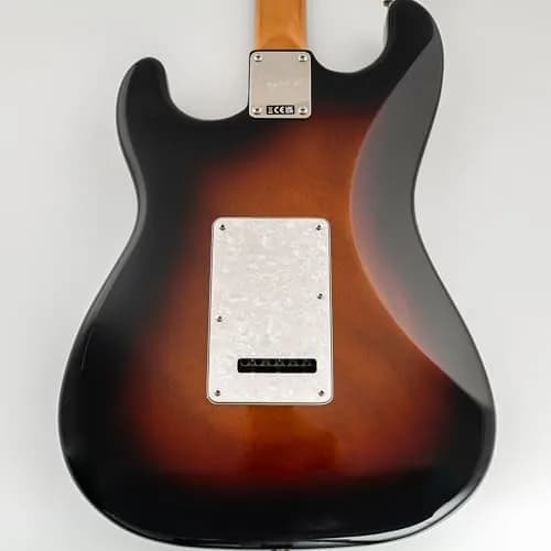 Musiclily Pro SSH 11 Hole ST Pickguard and BackPlate Set Aged White Pearl | Fits Fender US/Mexico Strat thumbnail 6