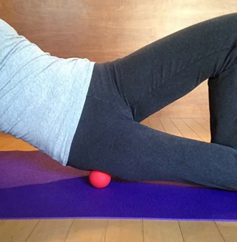 Kieba Massage Lacrosse Balls (2.5 in / 6.35 cm) for Myofascial Release, Trigger Point Therapy, Muscle Knots, Yoga Therapy | Set of 2 Firm Balls (Blue and Red) thumbnail 4