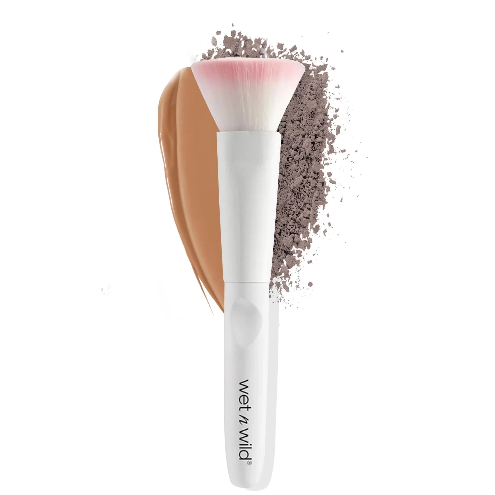 wet n wild Flat Top Kabuki Brush for All Formulas | 1.9 cm (0.75 in) Flat Top Brush - main product image