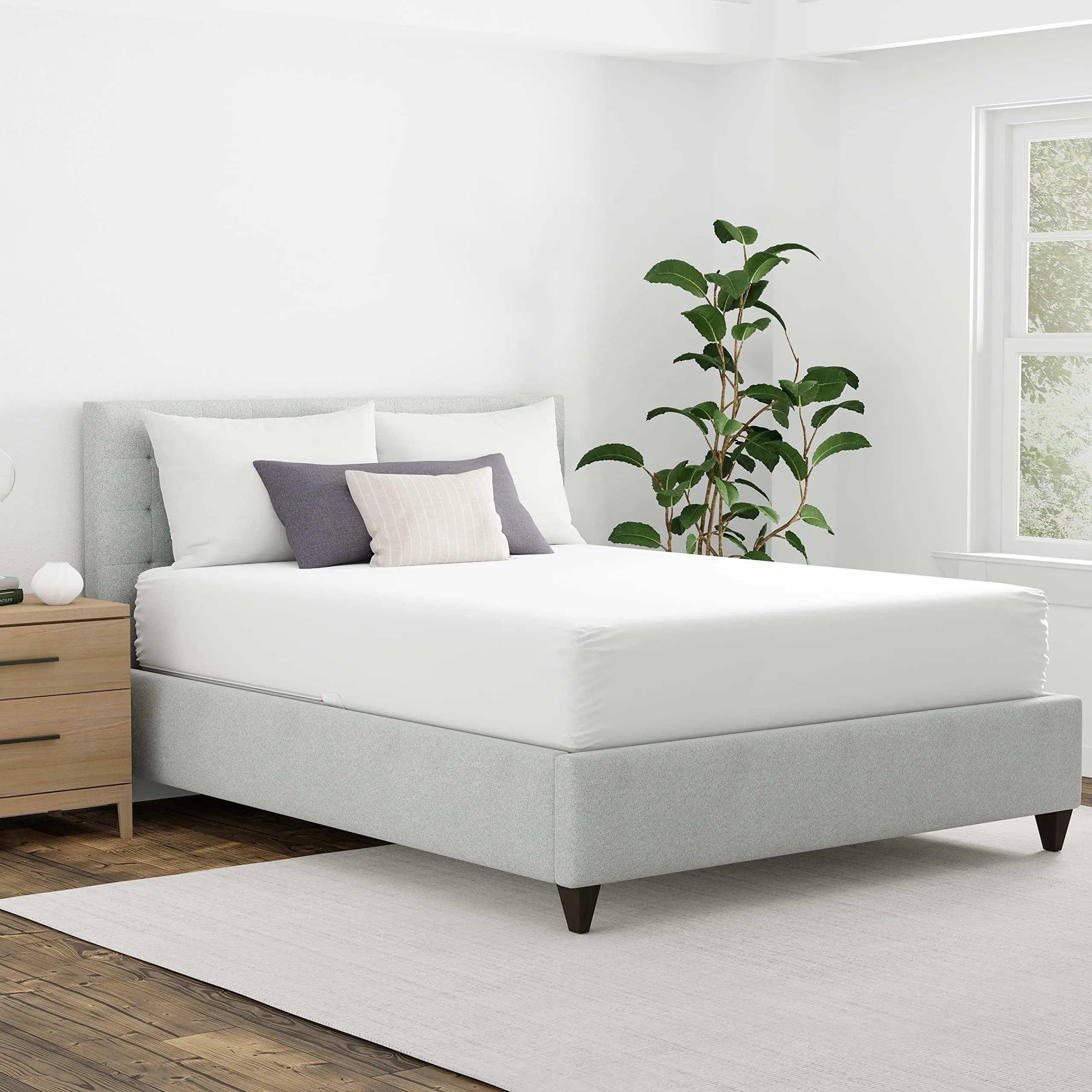 Aller-Ease Maximum Allergy Mattress Protector - Full Size | Waterproof, Breathable, Zippered - view 3