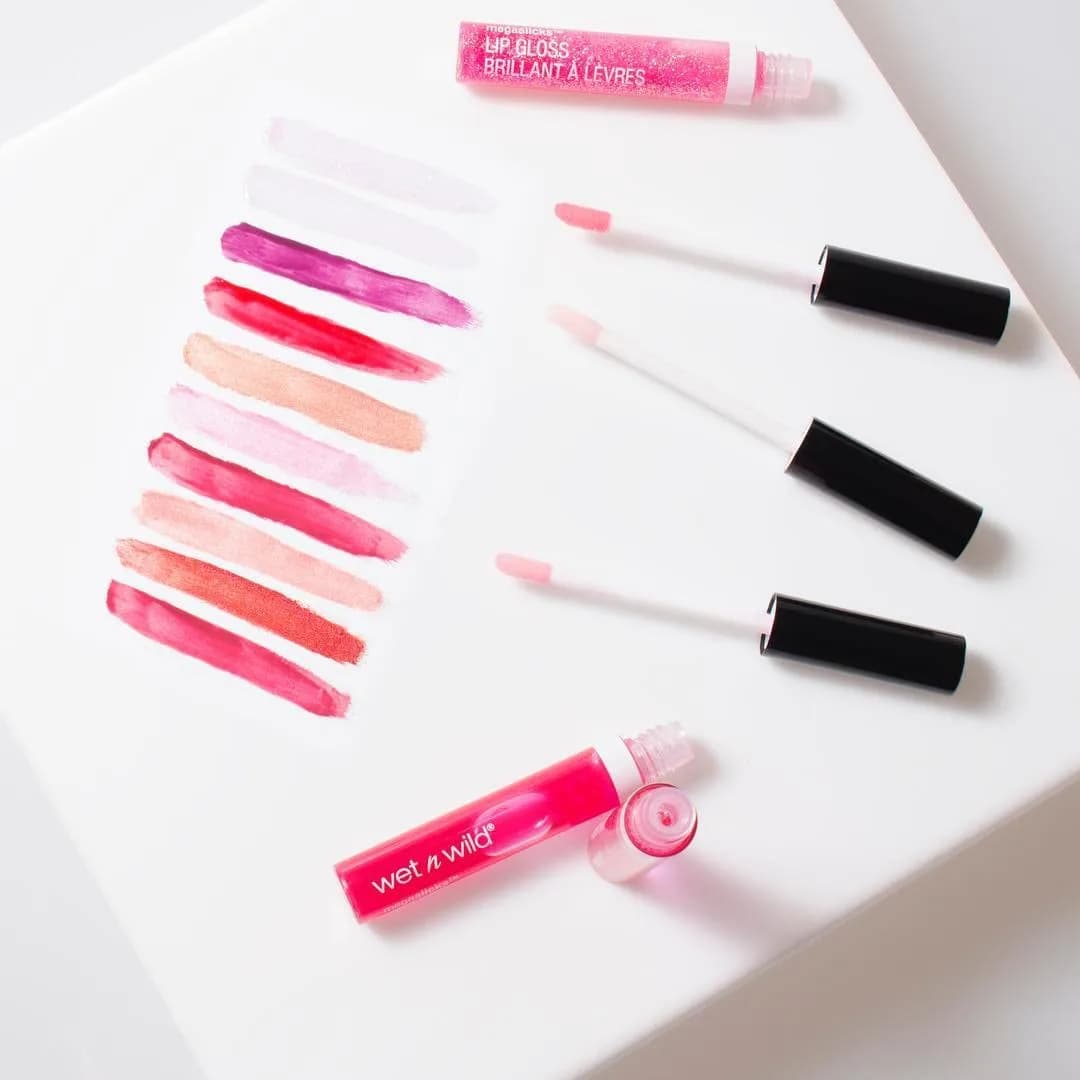 wet n wild MegaSlicks Lip Gloss Red Cherish | Ultra-Glossy, Vitamin-E Enriched, Vegan (16.26 ml / 0.55 Fl Oz) - view 5