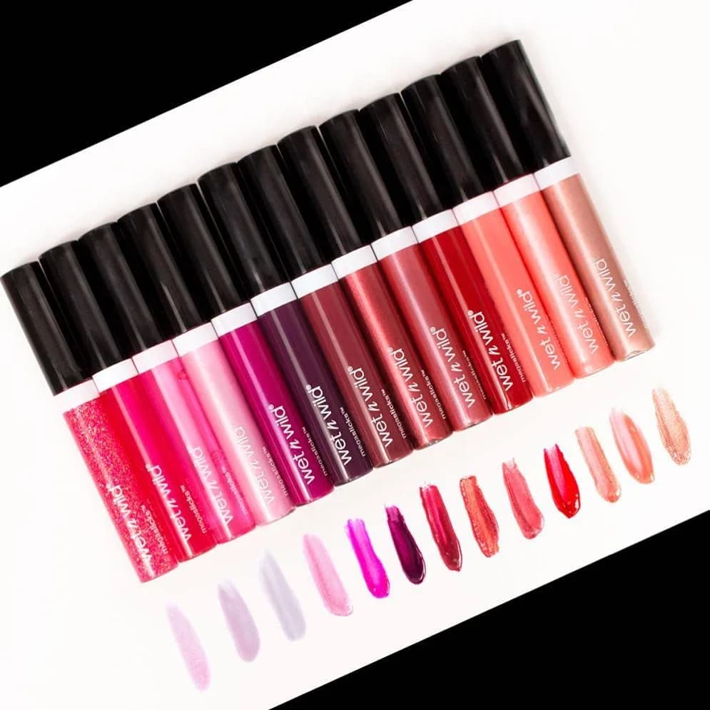 wet n wild MegaSlicks Lip Gloss Red Cherish | Ultra-Glossy, Vitamin-E Enriched, Vegan (16.26 ml / 0.55 Fl Oz) thumbnail 6