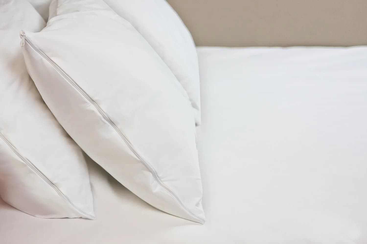 Hospitology Products Queen Pillow Encasement Set of 2 | 50cm x 76cm Waterproof Hypoallergenic Pillow Protector - view 3