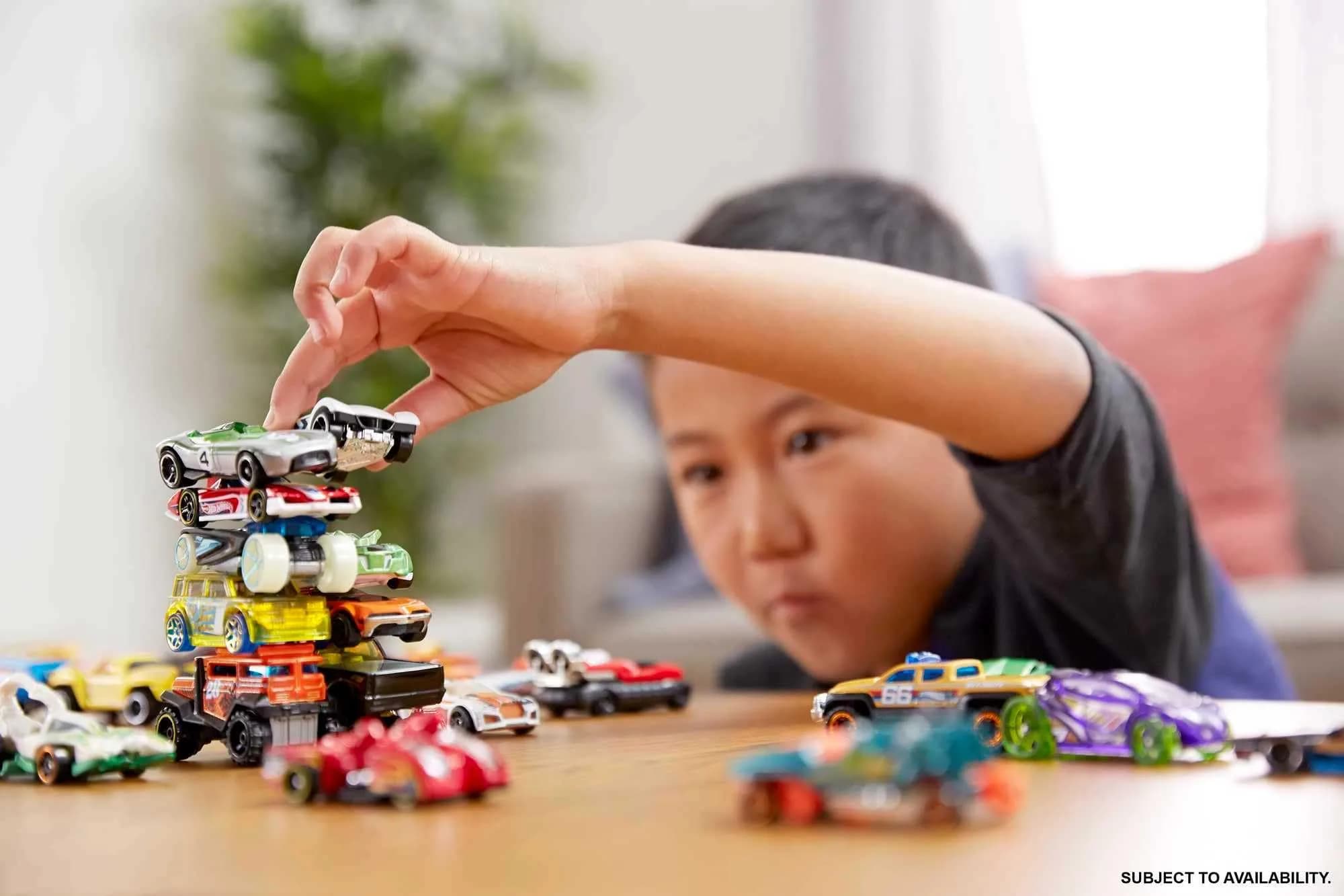 Hot Wheels Toy Cars & Trucks 20-Pack, Set of 20 1:64 Scale Vehicles | Instant Collection - view 3