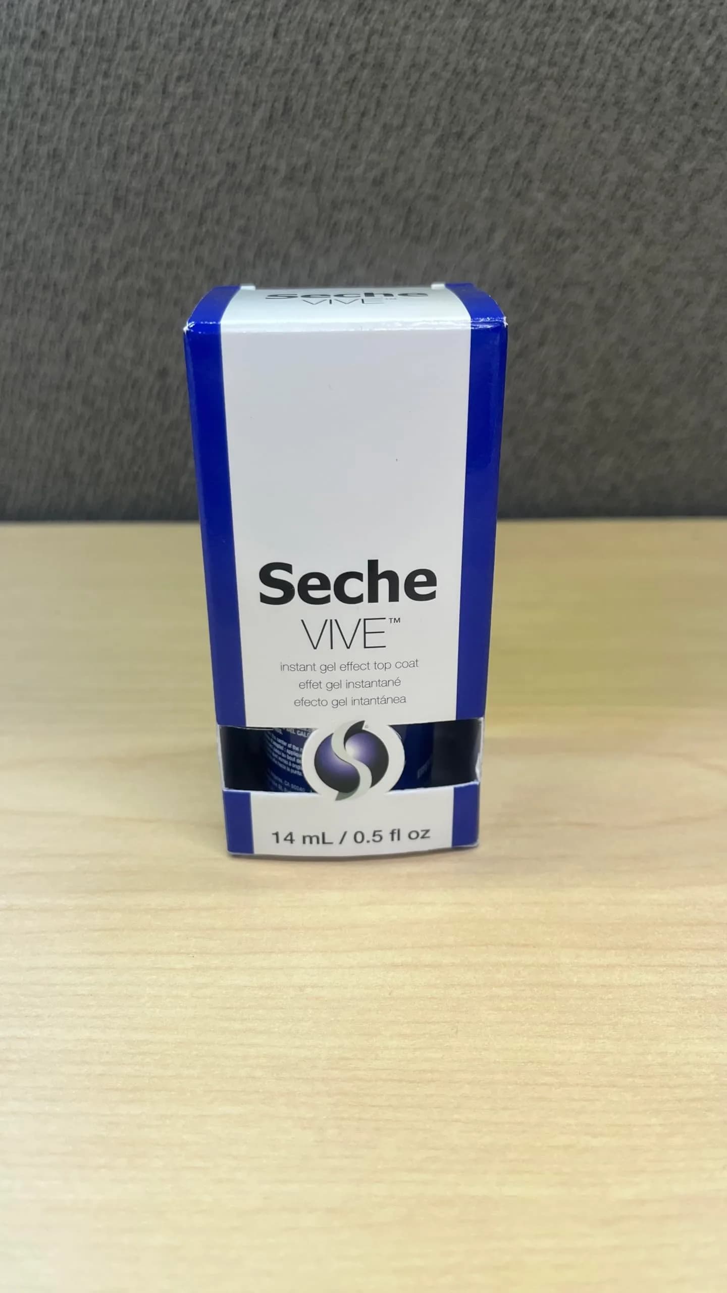 Seche Vive Gel Effect Top Coat 14ml (0.5 Fl Oz) | Salon-Style Gloss & Longevity - view 9