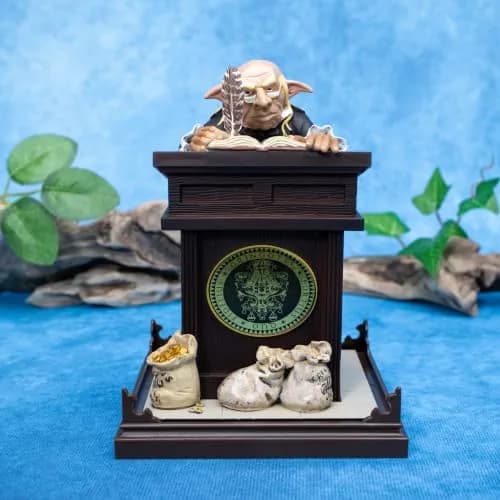 The Noble Collection Harry Potter Magical Creatures No.10 Gringotts Goblin 17.78cm (7in) Display Case | Officially Authorized Warner Brothers Collectible thumbnail 3