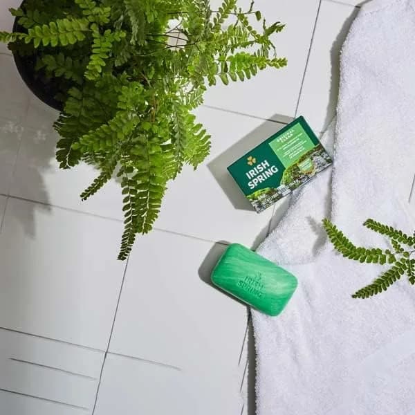 Irish Spring Deodorant Bar Soap, Original, 90 oz (2.55 kg) | Classic Scent for Deep Cleansing - view 5