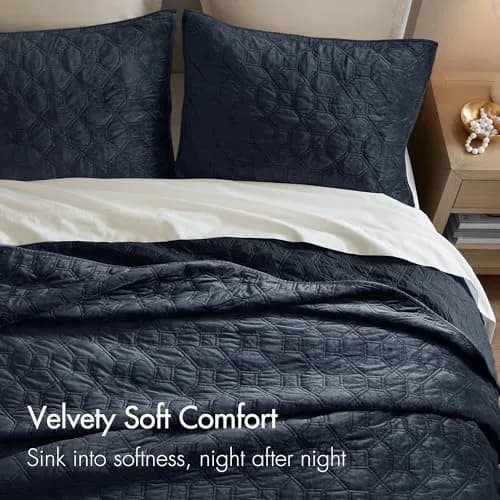 Madison Park Velvet Casual Geometric Stitching Navy King Quilt Set, 3pc | All-Season, Soft Velvet, Geometric Design thumbnail 2