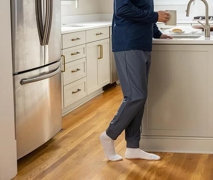Dr. Scholl's Men's Diabetic & Circulatory Ankle Socks 4-Pack | APMA Accepted for Foot Health thumbnail 3