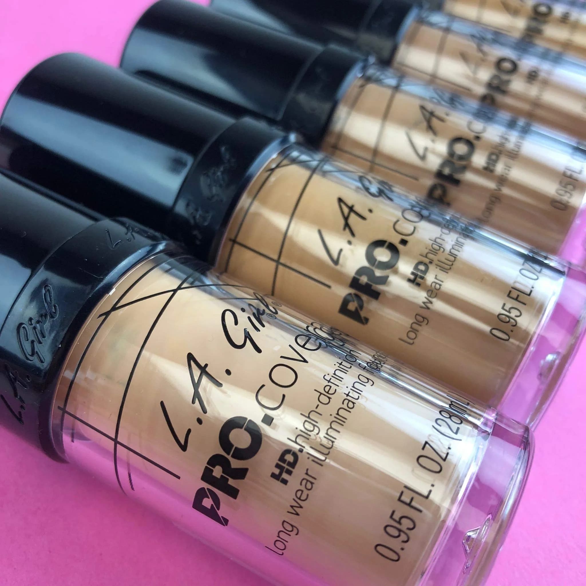 L.A. Girl Pro Coverage Liquid Foundation Fair 28ml (0.95 Fl Oz) | Lightweight Dewy Finish - view 8